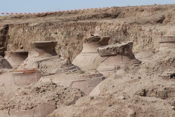 Urartu dönemi çivi yazılı 76 pithos; 2025’in en dikkat çekici arkeolojik keşiflerinden biri