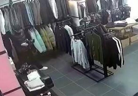 İstanbul- Avcılar’da ayakkabı hırsızlığı kamerada