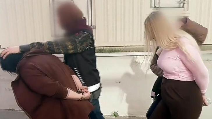 Evlerinde uyuşturucuyla yakalanan torbacılar tutuklandı