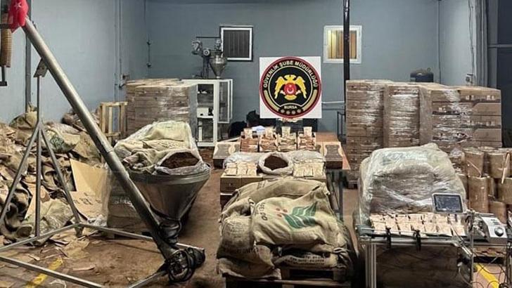 Sağlıksız koşullarda ürettikleri 4 ton kahveyi, piyasaya sürmeye hazırlanan 5 şüpheli yakalandı