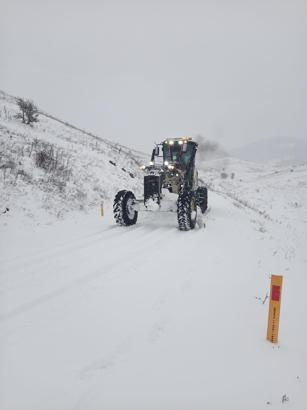 Amasya’da 28 köy yolu kardan kapandı