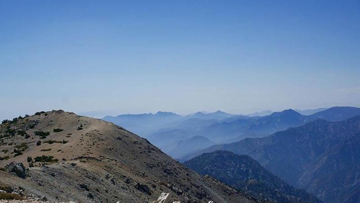 ABD’de dağ yürüyüşüne çıkan 3 kişi hayatını kaybetti