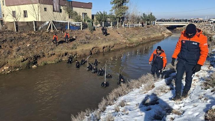 3 çocuğun öldüğü kazada kanalda kaybolan sürücüyü arama çalışmalarında 3’üncü gün