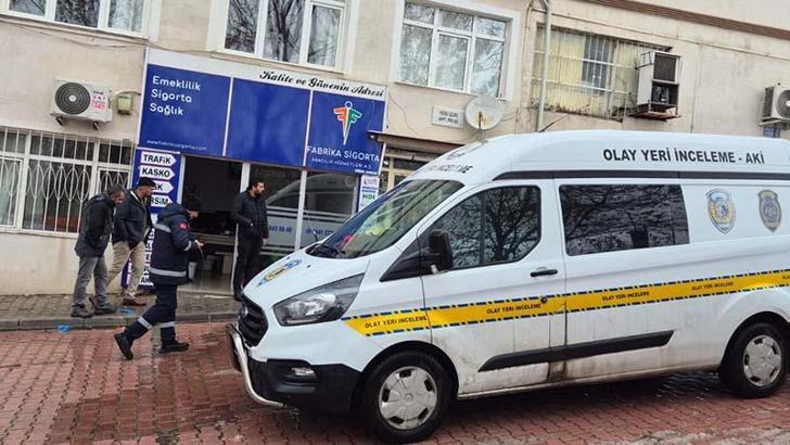 Yakınlarının haber alamadığı evli çift, evlerinde ölü bulundu