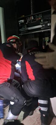 Asansörün halatı koptu, anne ve kızı yaralandı