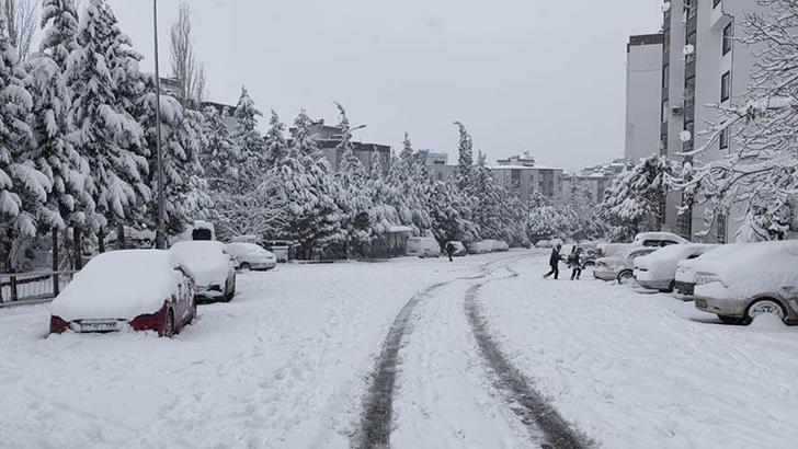 Kahramanmaraş’ta okullara kar tatili