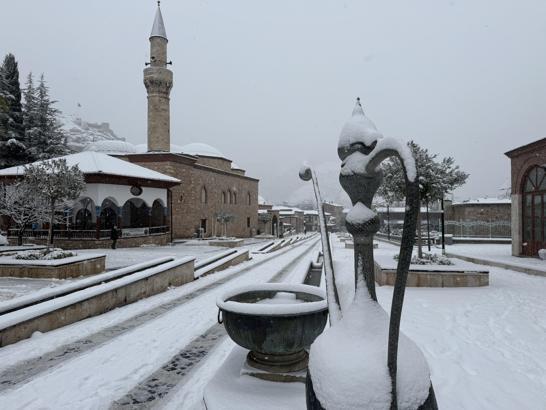 Tokat beyaza büründü