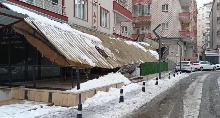 Batman'da 507 yerleşim yerinin yolu kardan kapandı (3)