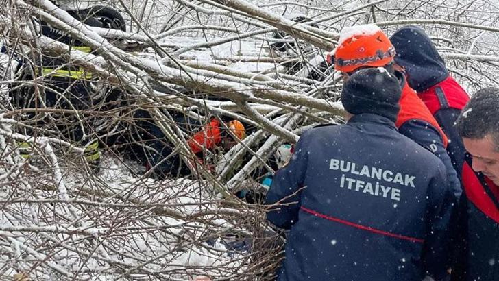 Giresun’da otomobil uçuruma yuvarlandı; 6 yaralı
