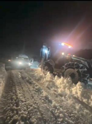 Sobadan sızan gazdan etkilenen 12 kişiye kar nedeniyle 3 saatte ulaşıldı