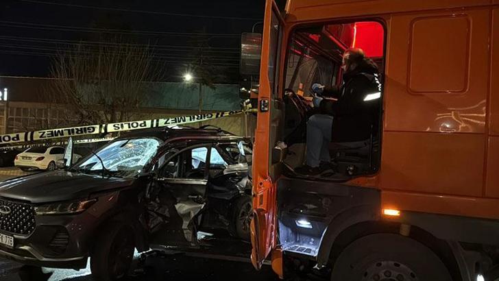 Işık ihlali yapan TIR, otomobile çarptı; 1 ölü, 5 yaralı