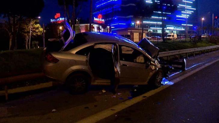 Esenler Tem Otoyolu'nda kaza: 2 yaralı