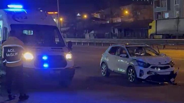 Bursa’da iki otomobil çarpıştı: 3 yaralı