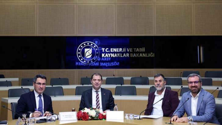 YEKA GES-2025 yarışmalarının sözleşmeleri imzalandı