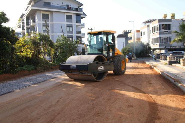 Oba ve Çıplaklı'da asfalt çalışması