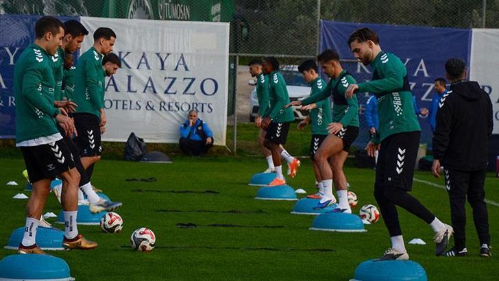 Konyaspor’da yeni transfer Berkan Kutlu antrenmanda