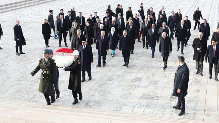 Malezya Başbakanı İbrahim, Anıtkabir'i ziyaret etti