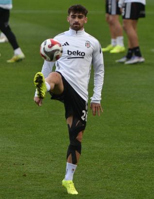 Beşiktaş’ta Cengiz Ünder bireysel çalıştı