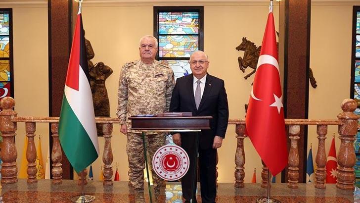 Bakan Güler, Ürdün Genelkurmay Başkanı Al Hnaity'i kabul etti