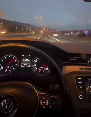 Otomobili ile hız yapan sürücü gözaltında