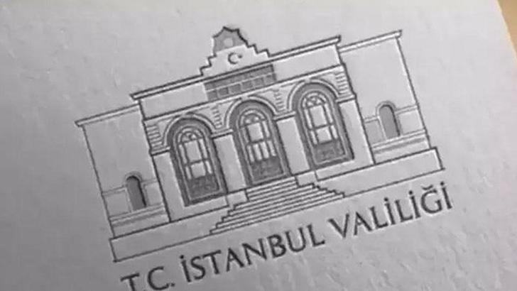 İstanbul Valiliği: Fırtınada 89 çatı uçtu, 45 ağaç devrildi