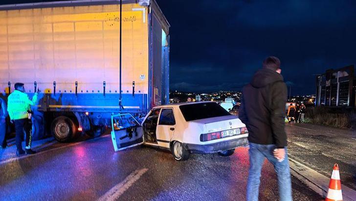 Bursa’da TIR ile otomobil çarpıştı: 1 yaralı