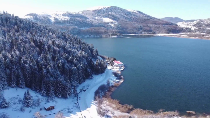 Abant'ta beyaz güzellik dron kamerasında