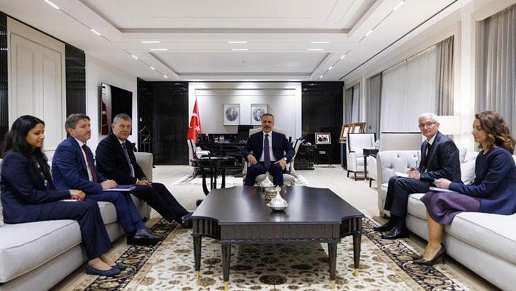 Bakan Fidan, UNRWA Genel Komiseri Lazzarini’yi kabul etti