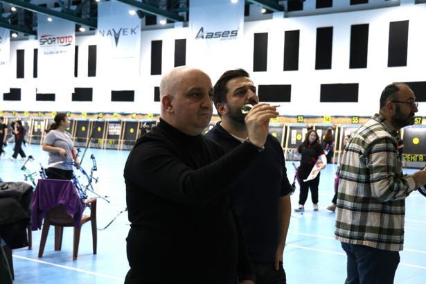 TSYD'den çalışan gazeteciler gününde dart turnuvası