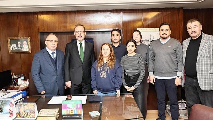 Kasapoğlu: Gazeteciler, toplumun gören gözü, işiten kulağıdır