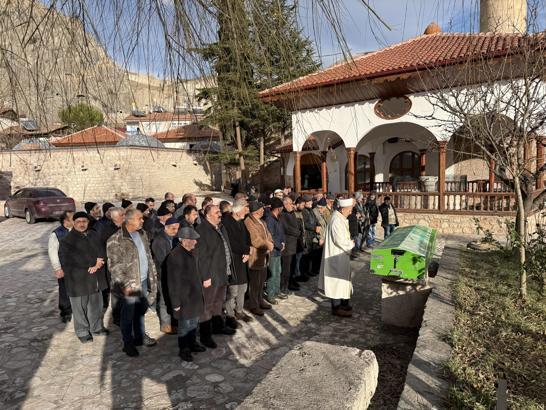 Tokat'ta oğlunun öldürdüğü baba defnedildi
