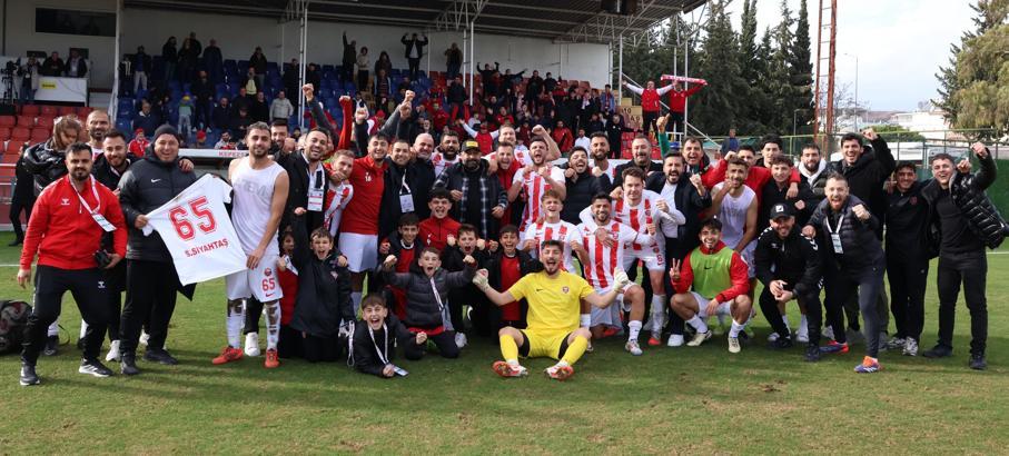 Kırmızı beyazlılardan kendi sahasında 3 puan