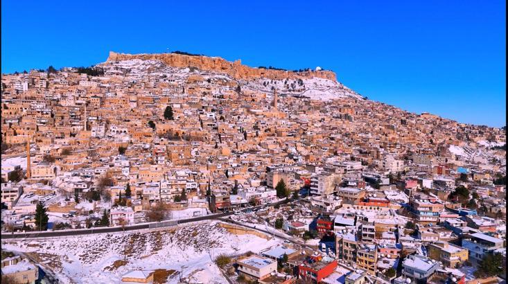 Mardin’de 4 ilçede eğitime kar engeli