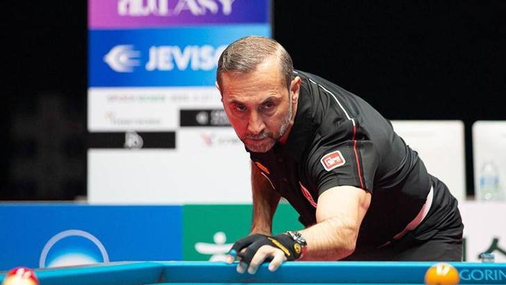 Bilardonun 'Usta' lakaplı ismi Semih Saygıner yıllara meydan okuyor