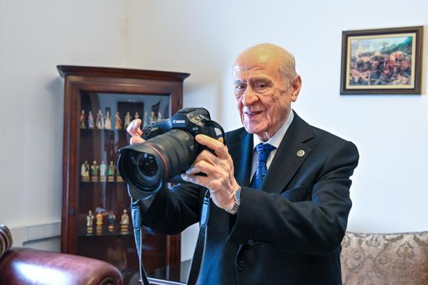 Foto muhabirleri Bahçeli'yi ziyaret etti