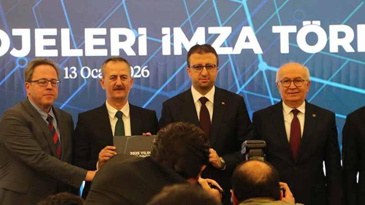 Savunma sanayiinde 14 Ar-Ge projesi için imzalar atıldı