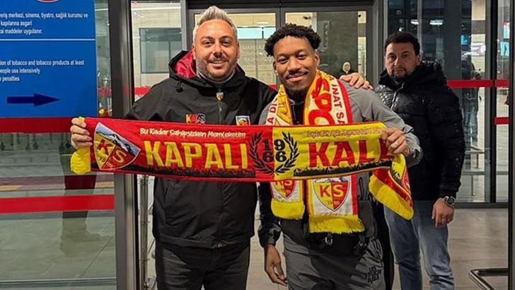 Zecorner Kayserispor'un yeni transferi Ronael Pierre-Gabriel kente geldi