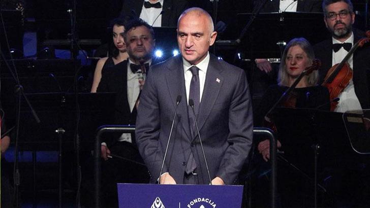 Bakan Ersoy: Aliya İzzetbegoviç özgürlüğün destanını yazdı