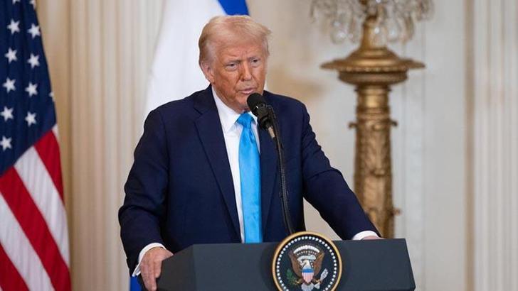 Trump, Fed Başkanı Powell'a faiz indirimi çağrısı yaptı