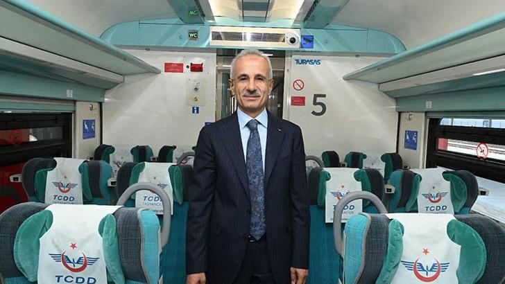 Bakan Uraloğlu: Ara tatilde trenlerde 24 bin kişilik kapasite artışı sağlayacağız