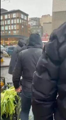 İstanbul - Hakkında 27 yıl hapis cezası bulunan firari hükümlü pazarcılık yaparken yakalandı