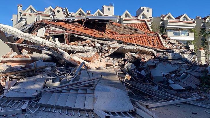 Marmaris'te tadilattaki 5 katlı apart otel çöktü