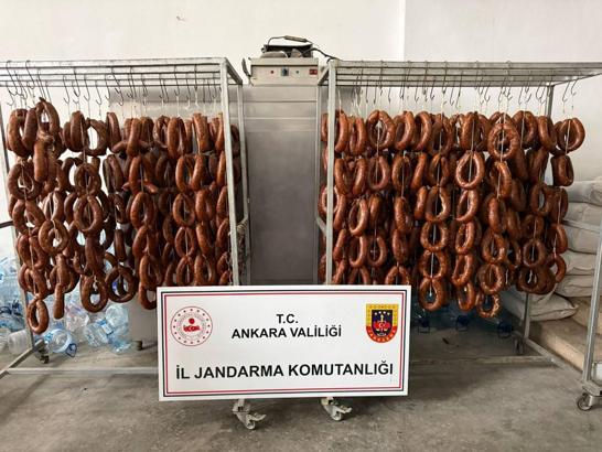 Ankara'da yaklaşık 9,7 milyon lira dolayında kayıt dışı gıda ürünü ele geçirildi