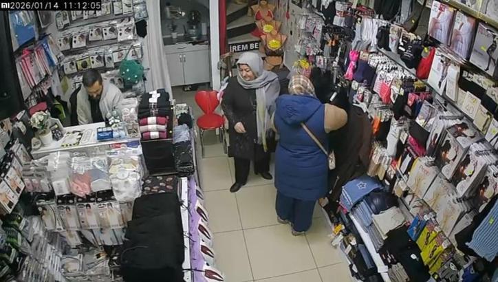 İstanbul - Sultangazi'de sahte dövizle alışveriş yapmaya çalışan 2 kadını iş yerinden kovdu