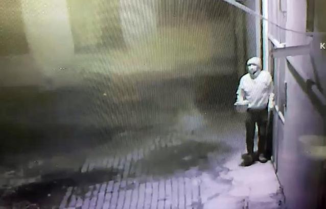 Demir korkulukları söküp, girdiği evlerden 750 bin lira değerinde eşya çalan şüpheli yakalandı