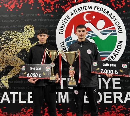 Osmaniyeli atletlerden İstanbul’da çifte derece