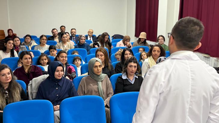 'Aile Okulu' kurslarında 257 bin veliye eğitim