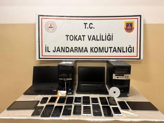 Banka hesabı kiralayıp dolandırıcılara gönderen kişilere operasyon: 16 gözaltı (2)