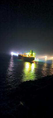 Bozcaada'da karaya oturan tanker 12 gün sonra kurtarıldı