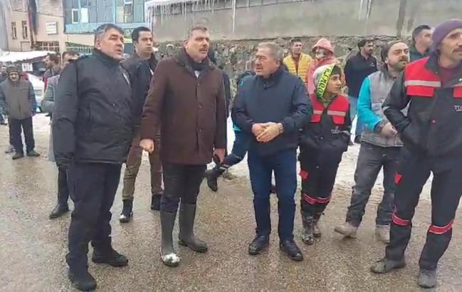 Erzurum'da iş yerinde patlama; yangın çıktı